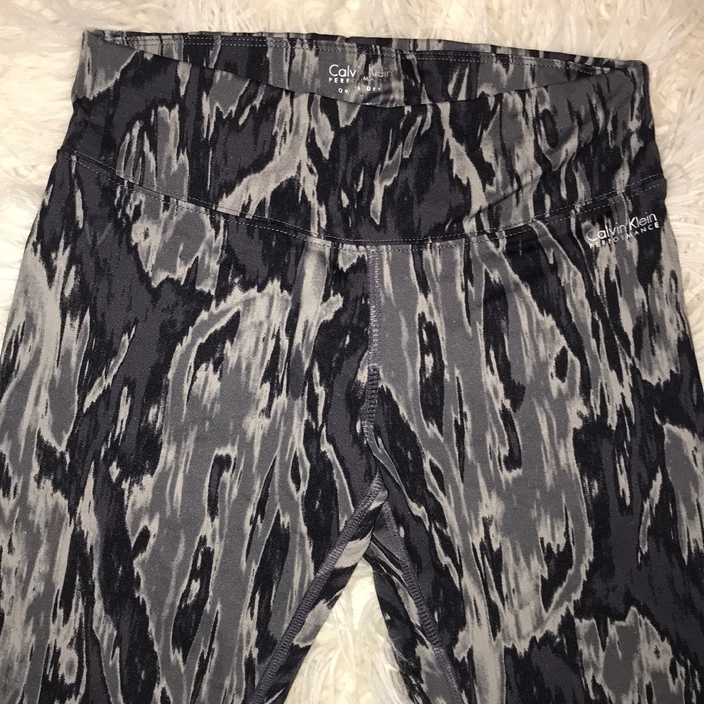 Calvin Klein Capri Leggings size XS - Picture 2 of 4